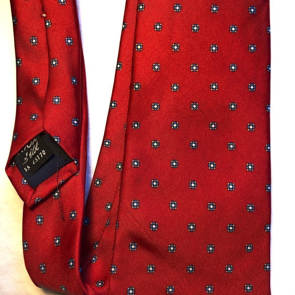Vintage Geoffrey Beene Mens tie 100% Silk Red/Blue